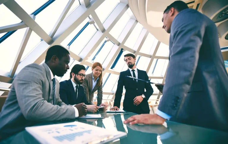 Exploring the top challenges for IT executives — technology leadership priorities and pain points